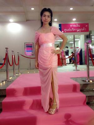 ชุดราตรี เช่าที่แบมบี้ เวดดิ้ง ห้วยขวาง