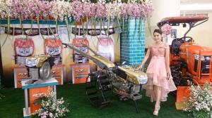 ชุดราตรี เช่าที่แบมบี้ เวดดิ้ง ห้วยขวาง