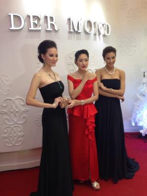 ชุดราตรี เช่าที่แบมบี้ เวดดิ้ง ห้วยขวาง