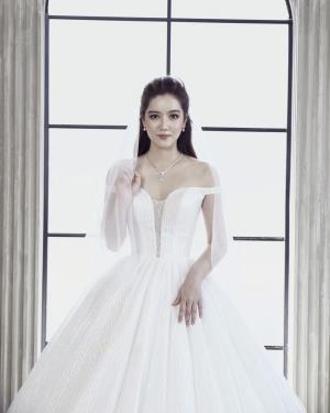ชุดแต่งงานคอลเลกชันใหม่ เช่าที่แบมบี้ เวดดิ้ง ห้วยขวาง